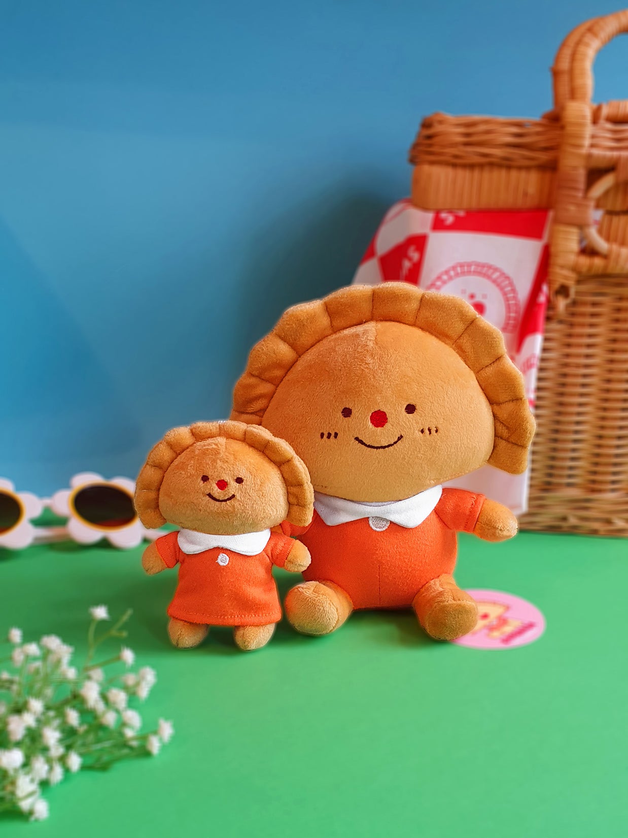 "Empanada" Keychain plush. Design by Natalí Koromoto Martínez.
