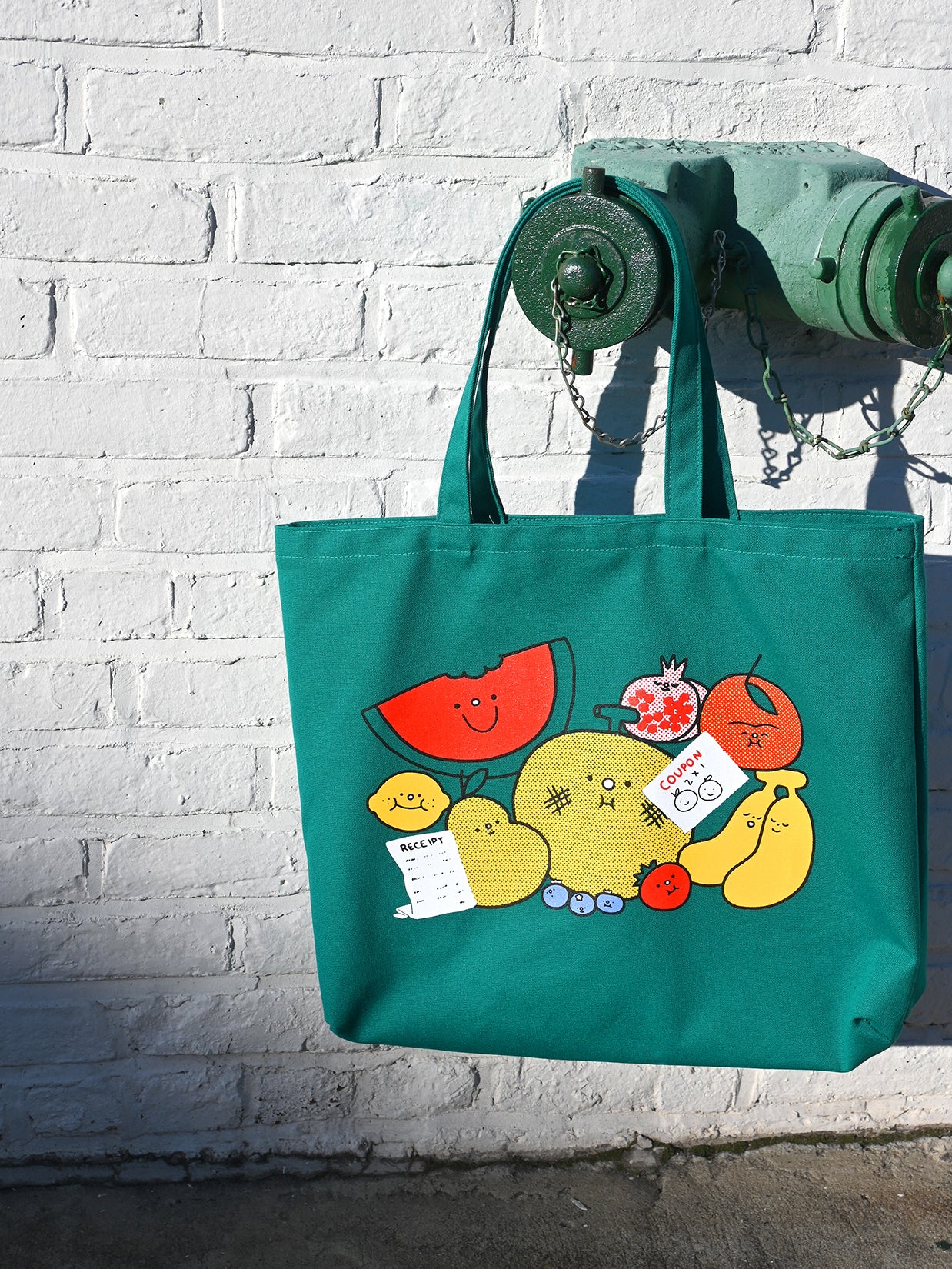 "Picnic" tote bag - Design by Natali Koromoto