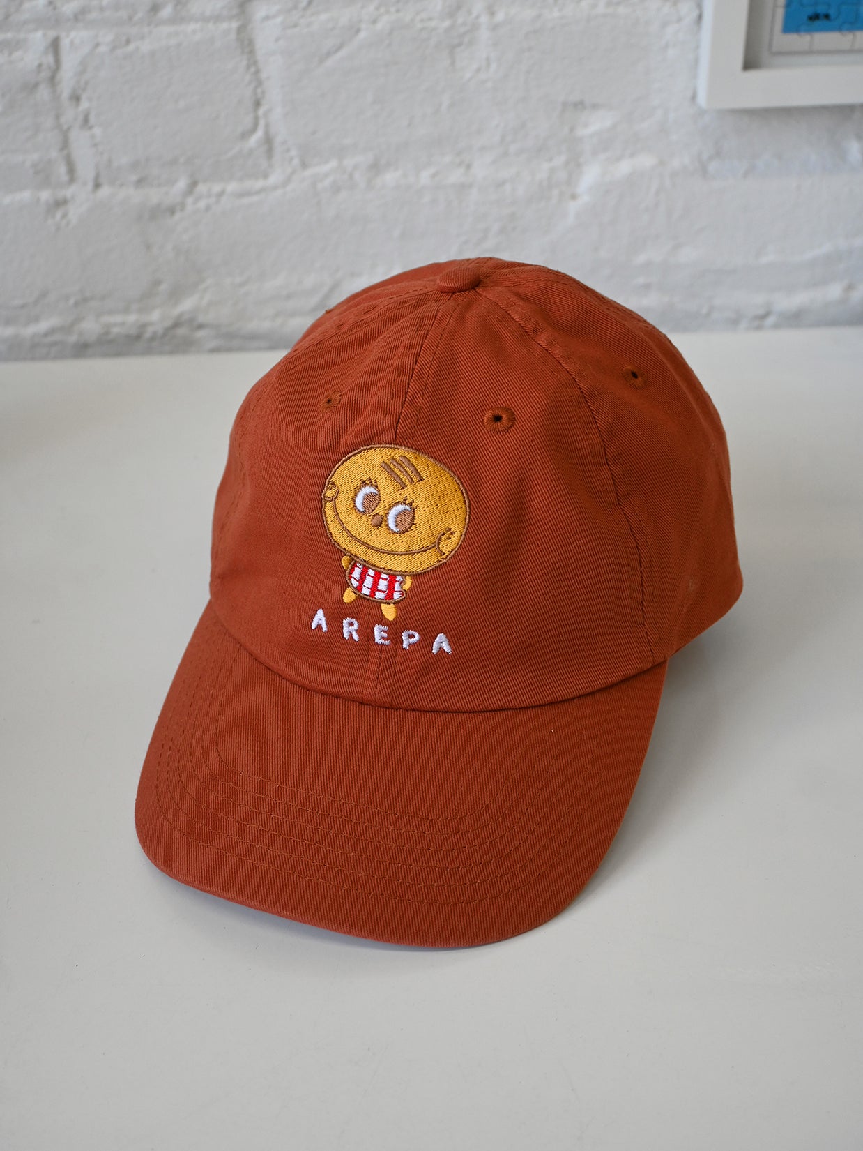 "Arepa" terra-cotta color embroidered cap