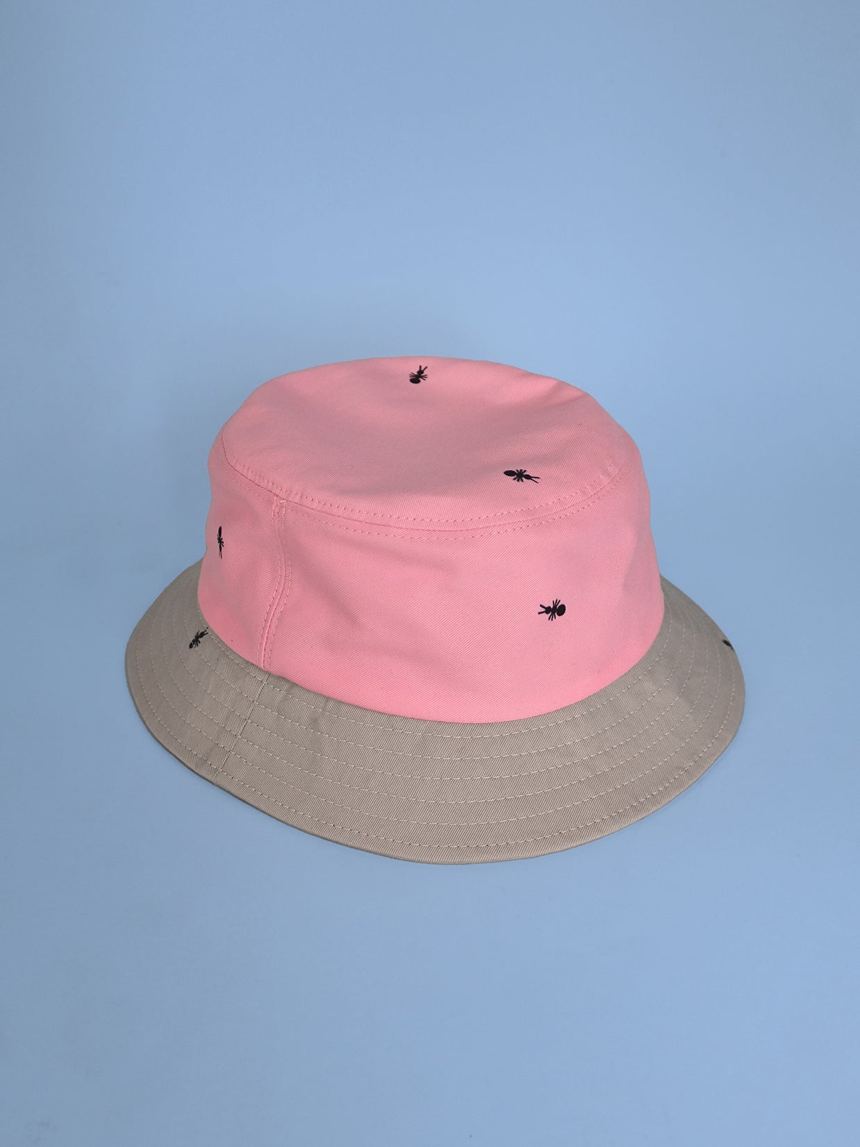 Natali Koromoto x HO HOS HOLE IN THE WALL brands "Ants on Your Hat"  print design bucket hat in Pink Lemonade and Pearl Grey dye colorway fabric combo