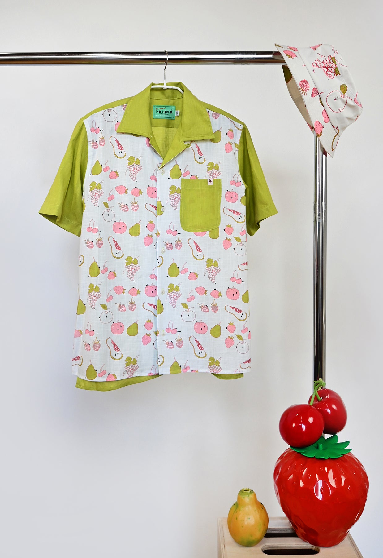 "All over Fruit" Shirt - Chartreuse Linen