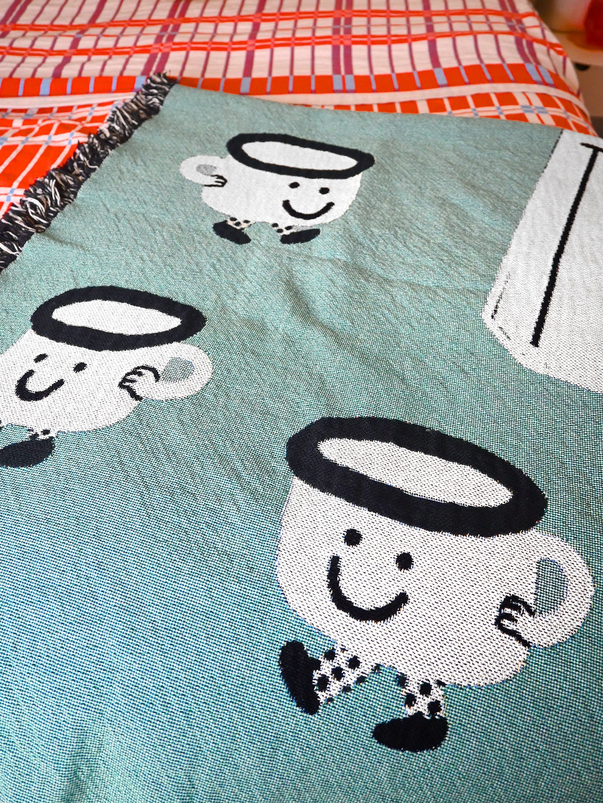 "Espresso Time!" Throw blanket. Design by Natali Koromoto Martinez