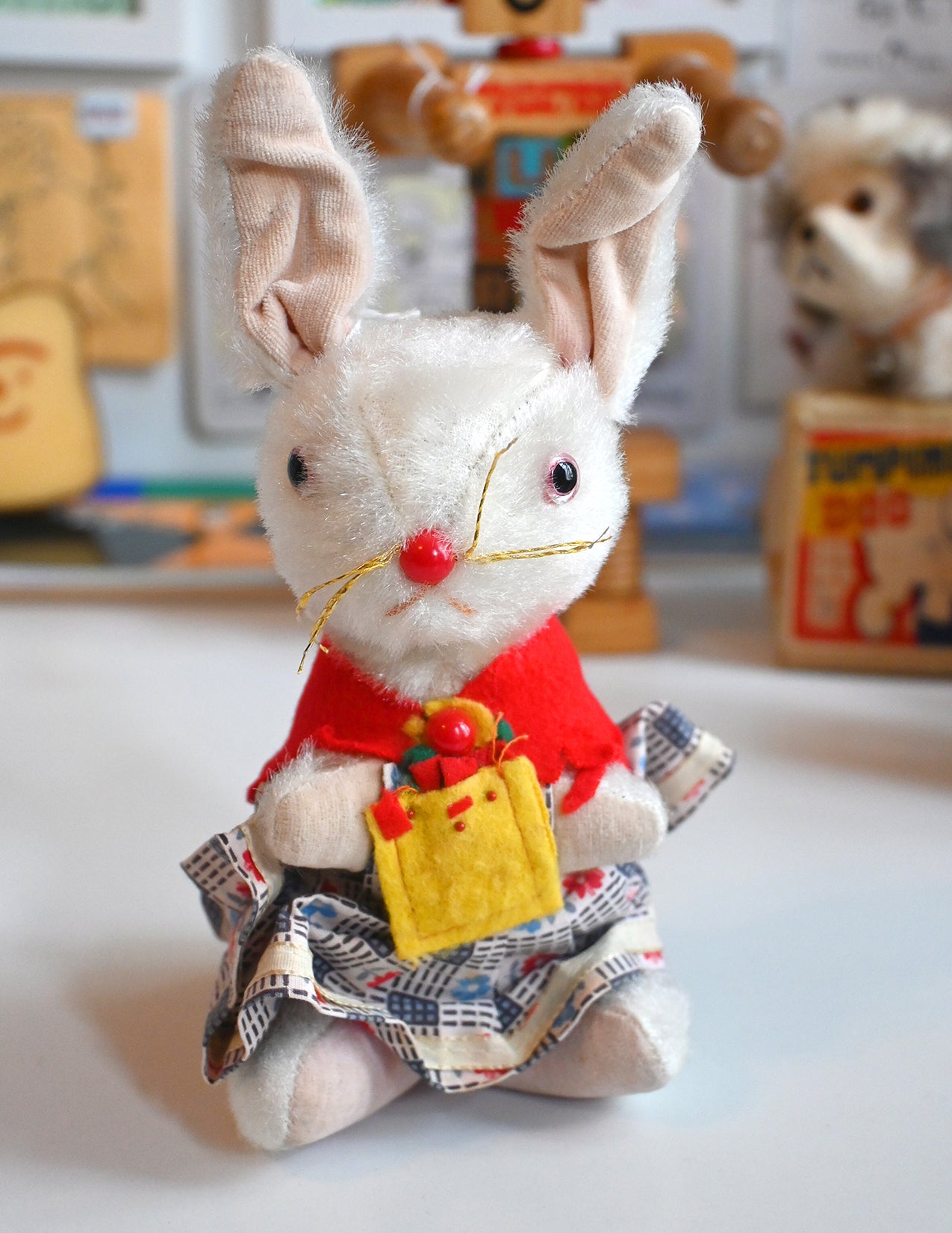 "Shoping Bunny" Vintage Toy