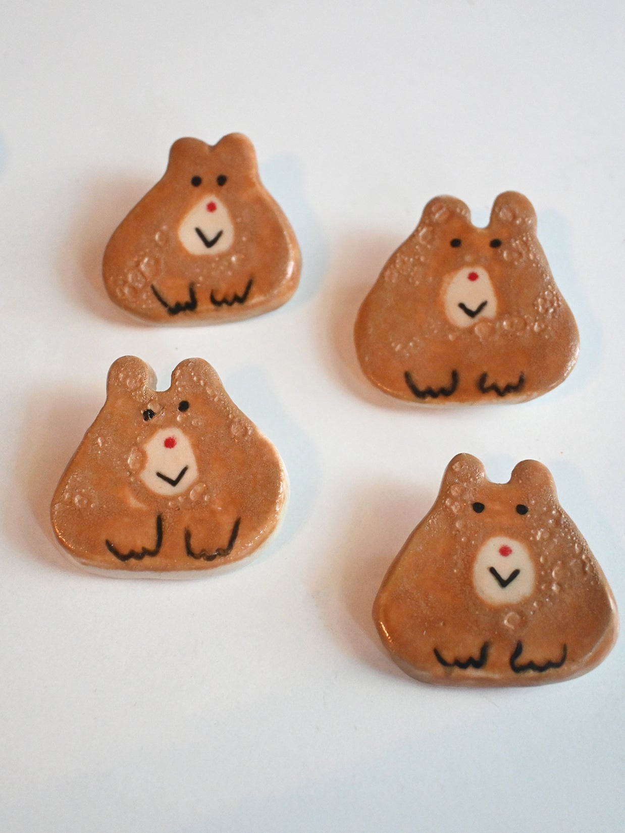 BEAR Ceramic pin