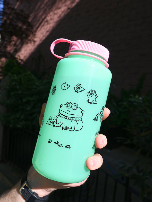 "Fashionably Froggy" 32oz Nalgene Glow in the dark Water Bottle