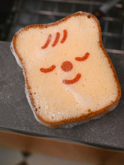 Poundcake/Ponqué sponge design by Natali Koromoto Martinez. Sleepy character.