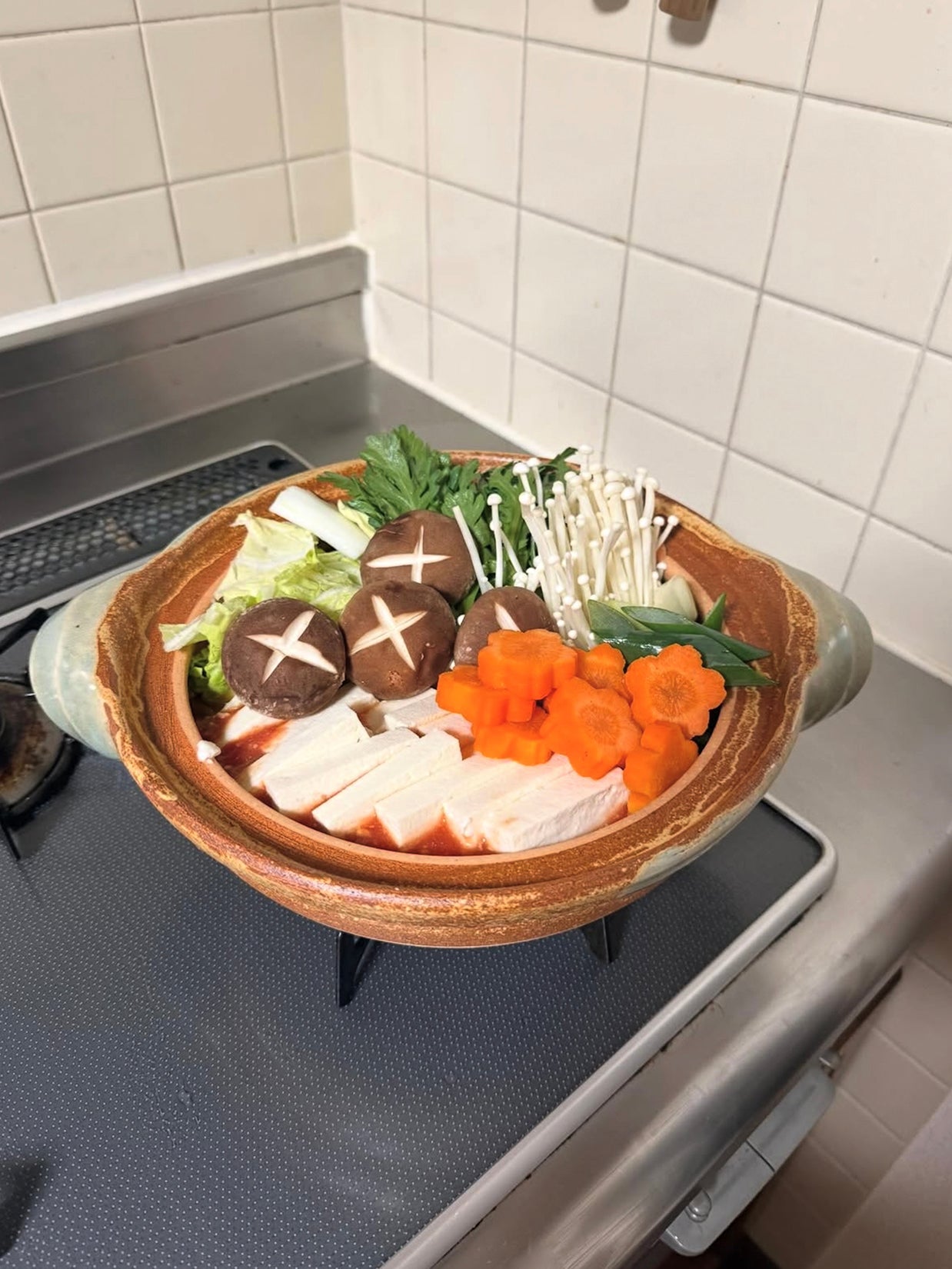 Fiery Recipes to Abolish Ice zine. 10 Fiery recipes. 60% proceeds go to United We Dream. Illustrations by Natali Koromoto Martinez.