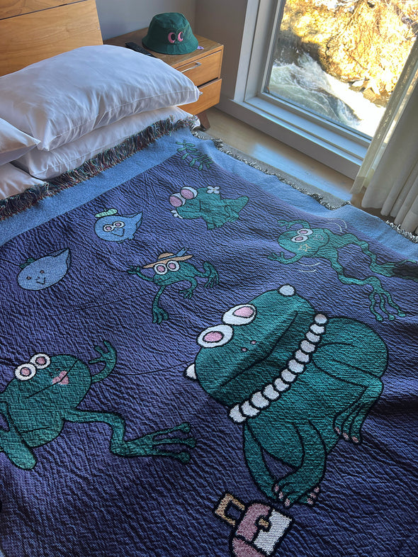 "Fashionably Froggy" Throw blanket