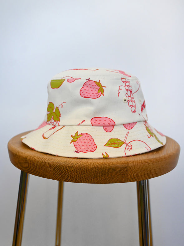 "All Over Fruit" bucket hat